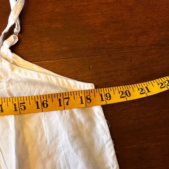 Boemo NWT White& Red embroidered the Aphrodite Mini Dress - Picture 10 of 13